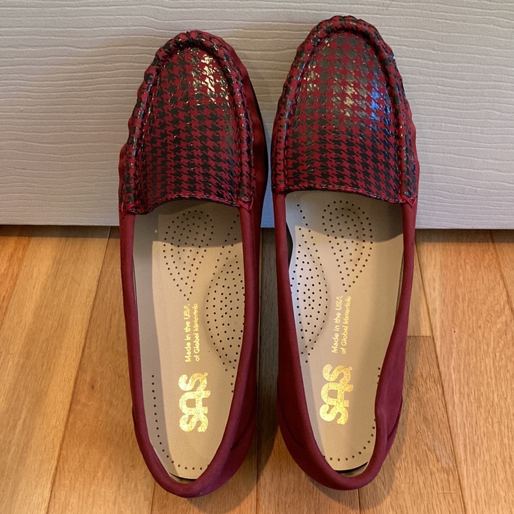 NIB SAS flats